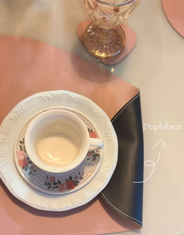 GABY SHOW - KIT 02 SOUSPLATS + PORTA COPOS DUPLAFACE - PRETO C/ ROSA