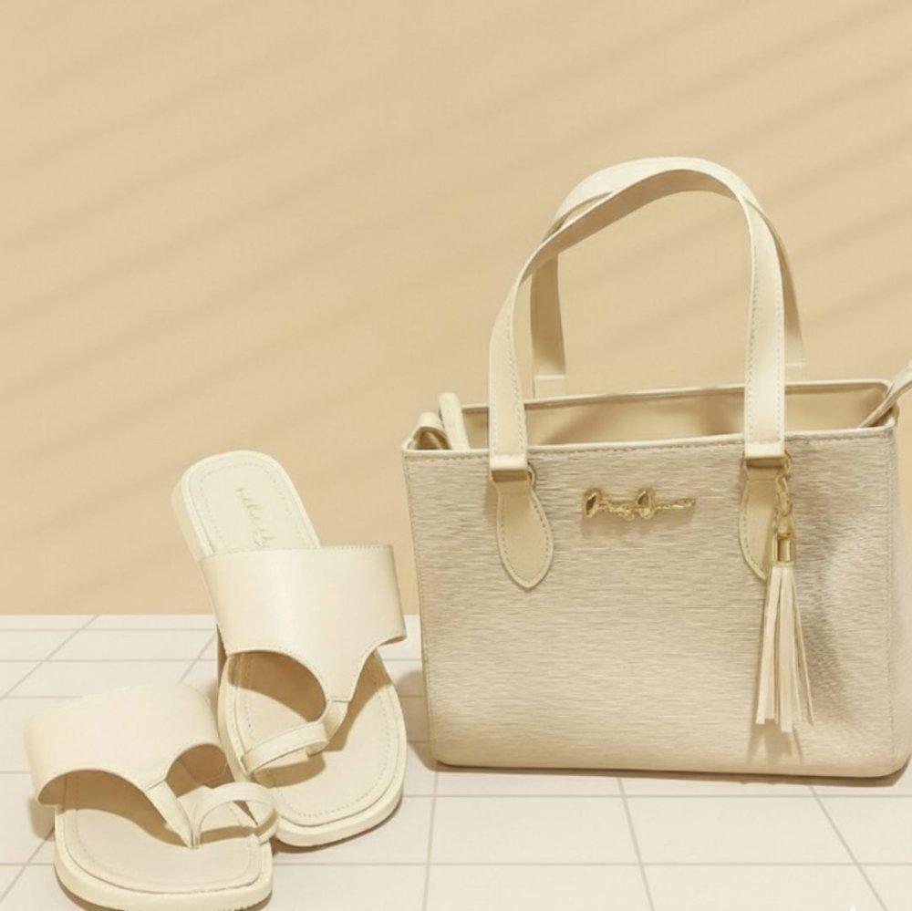 GABY SHOW - KIT 2 SANDÁLIA PAPETE + ANJIK MÉDIA 01 - NÚMERO 38 - MARFIM