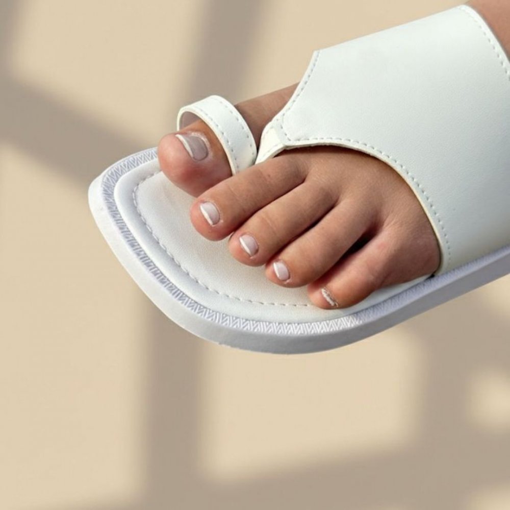 GABY SHOW - SANDÁLIA PAPETE FEMININA MODELO 01 - NÚMERO 37 - BRANCO