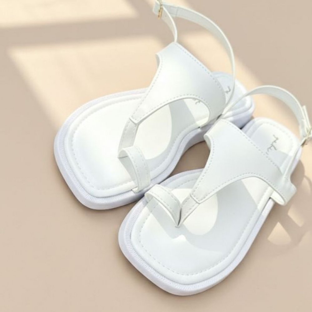 GABY SHOW - SANDÁLIA PAPETE FEMININA MODELO 02 - NÚMERO 37 - BRANCA
